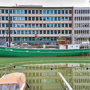 boathotel-rotterdam-wilhelmina.thehaguehotels.net/